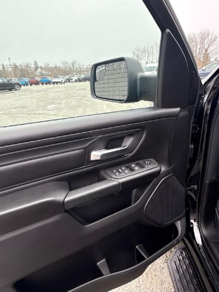 2026 RAM 1500 Express Photo