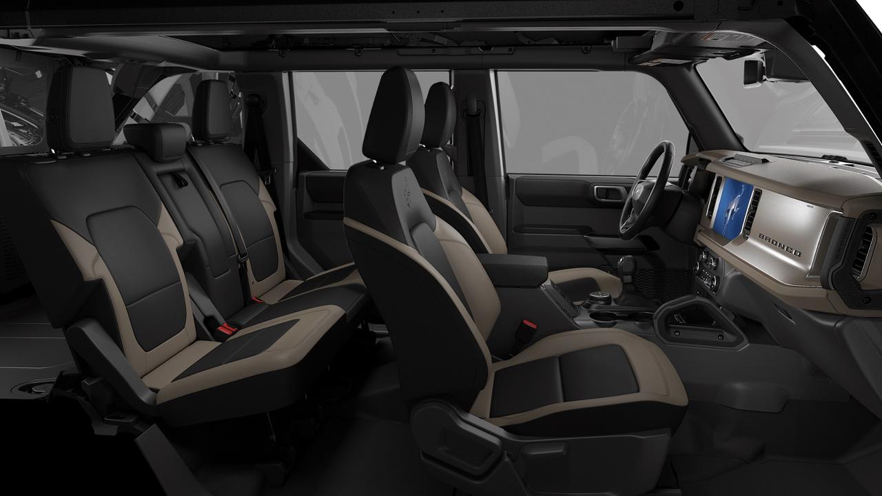 2026 Ford Bronco Outer Banks Photo