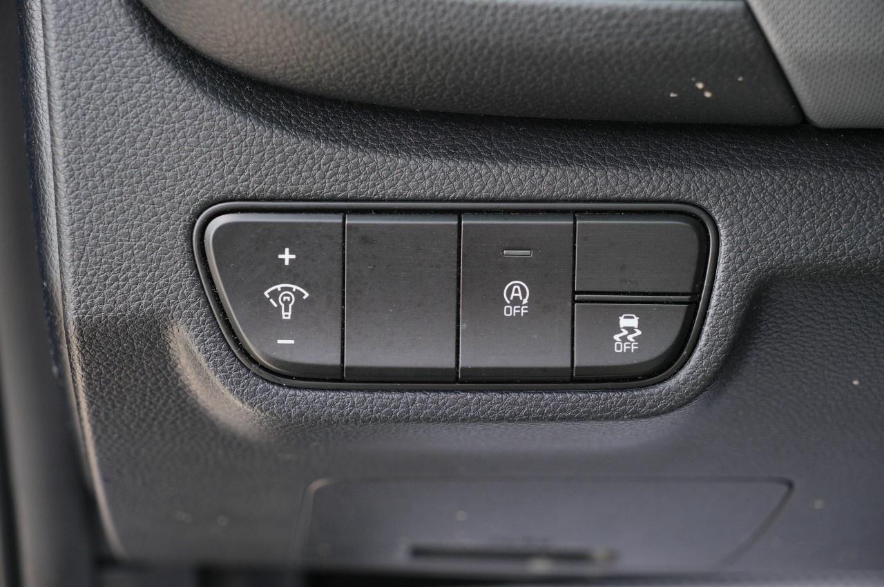 2025 Kia Seltos LX AWD Photo