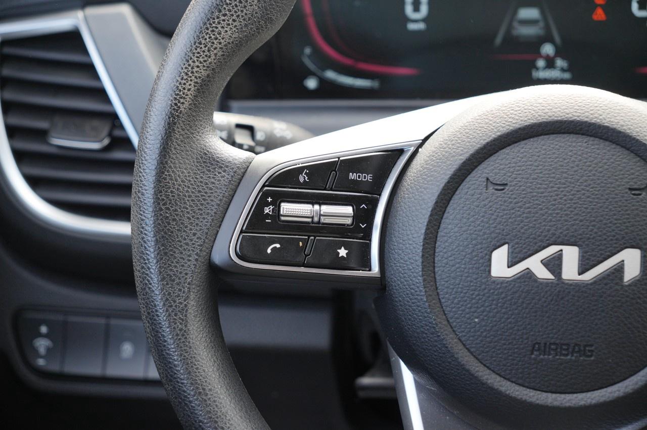 2025 Kia Seltos LX AWD Photo