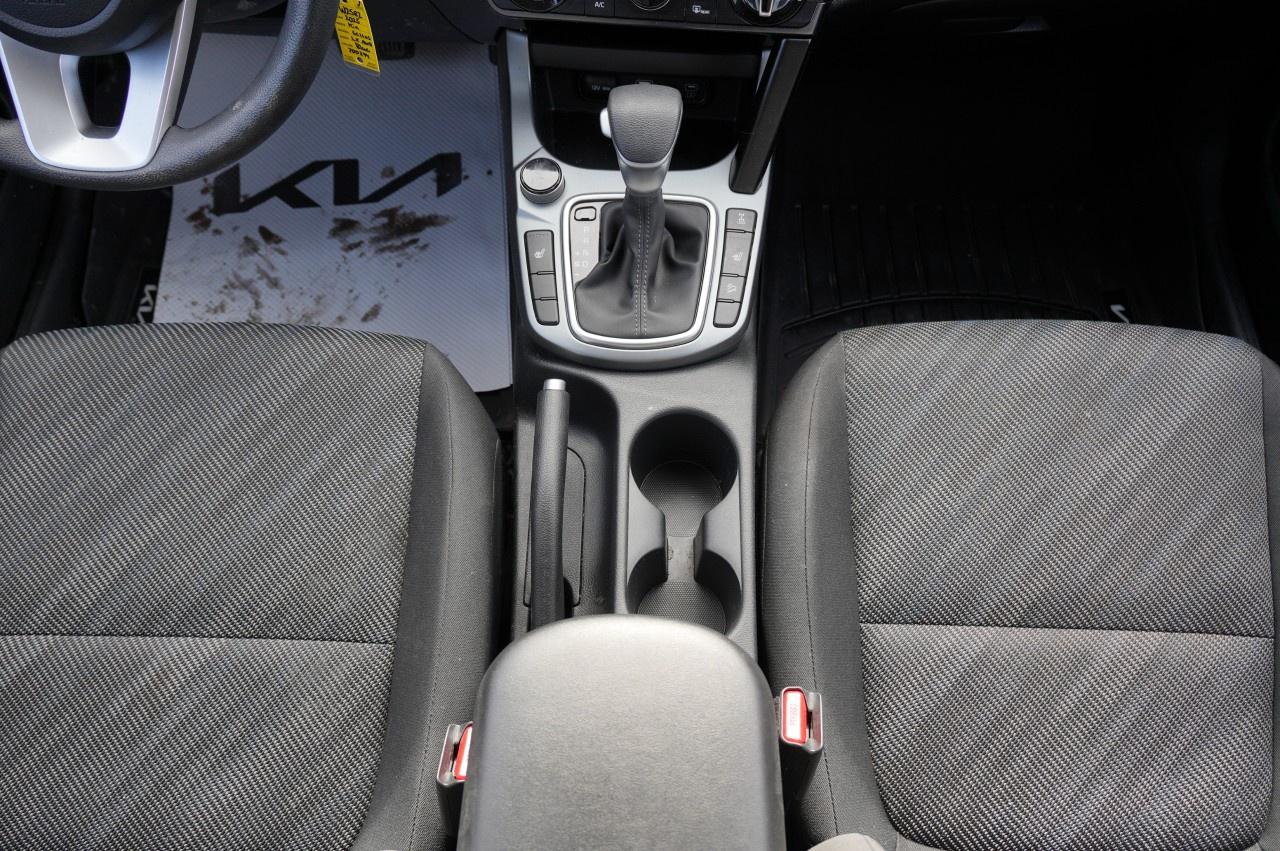 2025 Kia Seltos LX AWD Photo