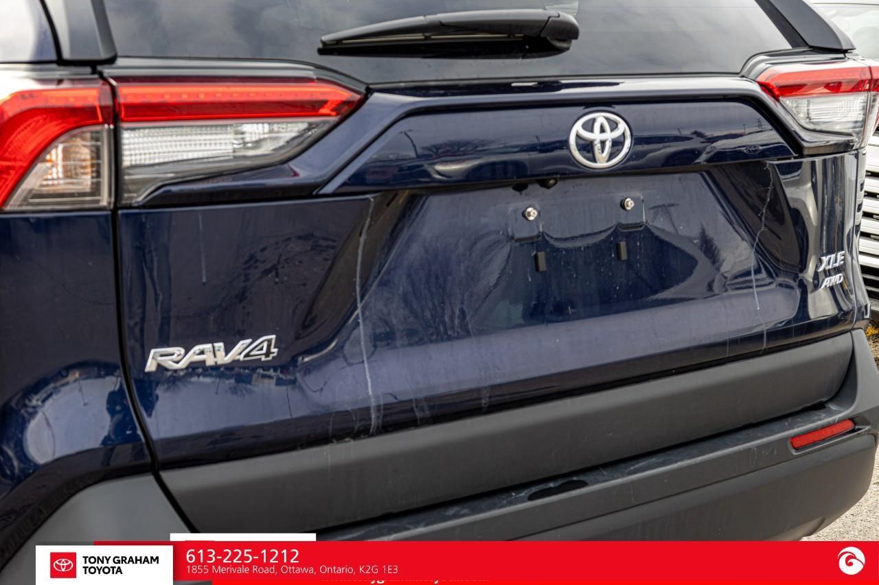 2025 Toyota RAV4 XLE Photo