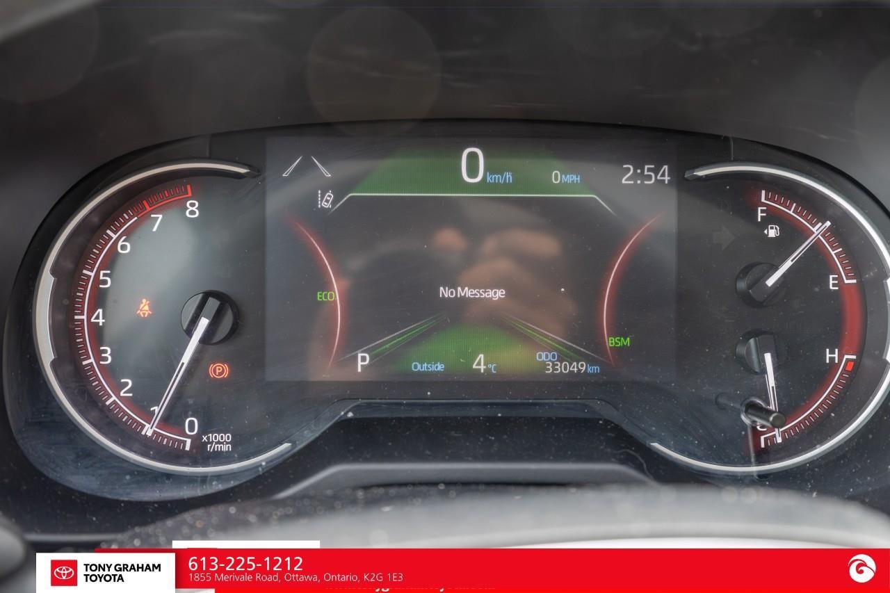 2025 Toyota RAV4 XLE Photo