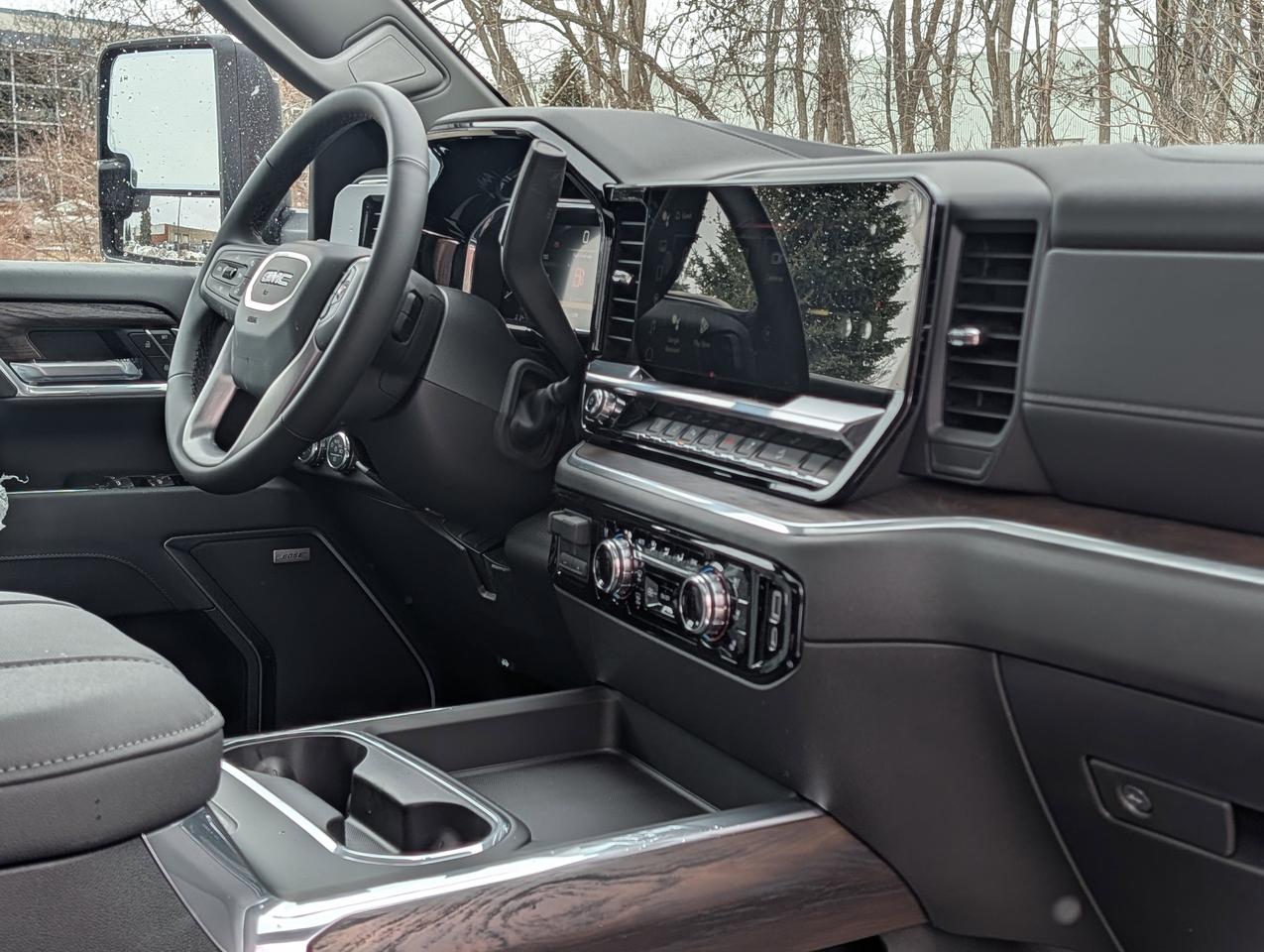 2026 GMC SIERRA 2500HD SLT Photo