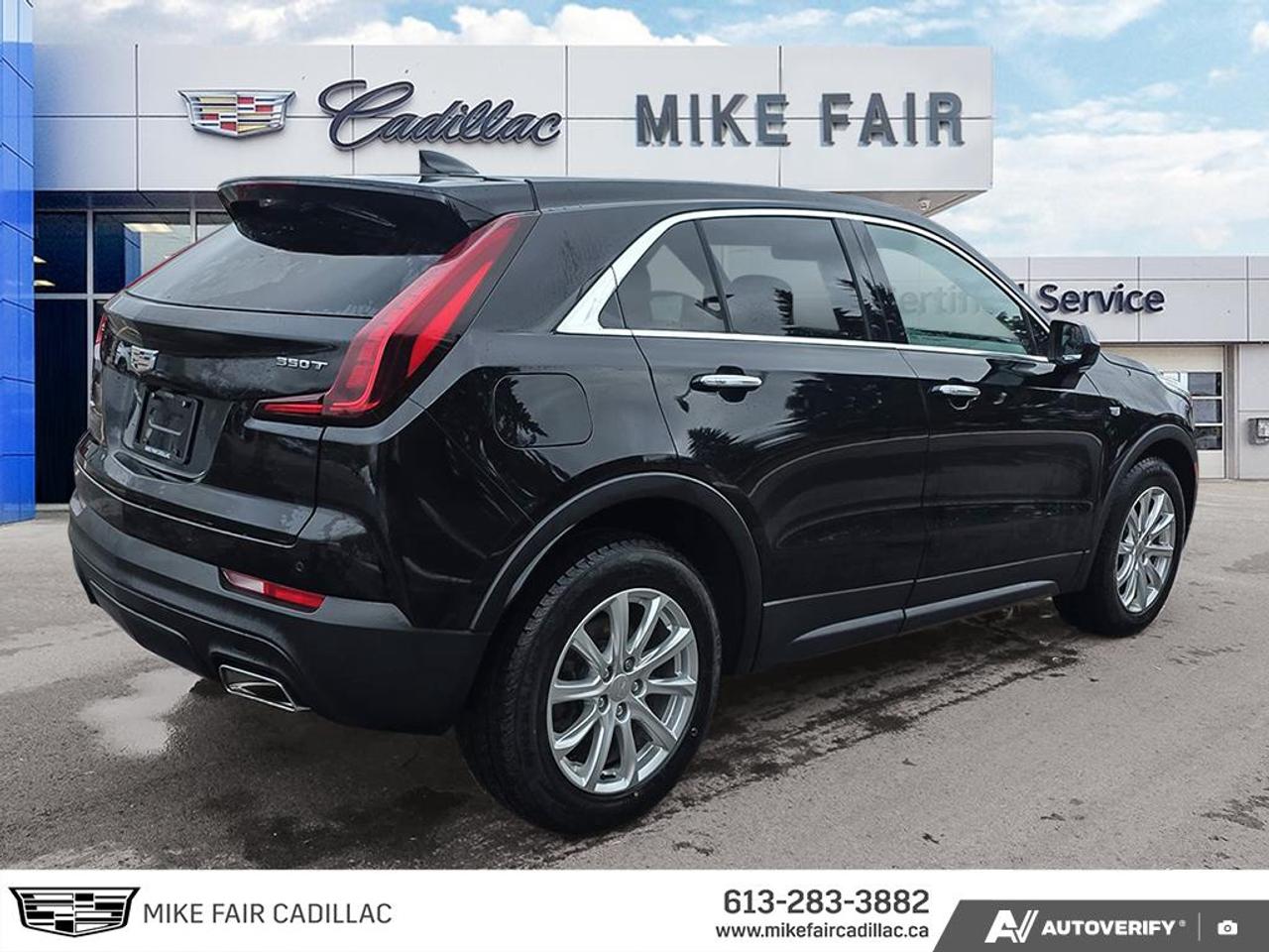 2020 Cadillac XT4 Luxury ONE OWNER! Panoramic Sunroof, Heated and Ventilated Front Seats, Heated Steering Wheel Photo