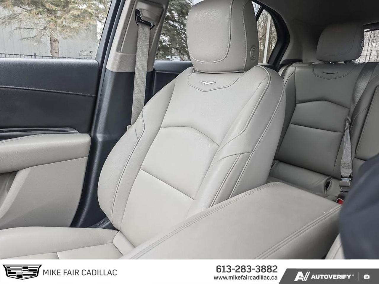 2020 Cadillac XT4 Luxury ONE OWNER! Panoramic Sunroof, Heated and Ventilated Front Seats, Heated Steering Wheel Photo