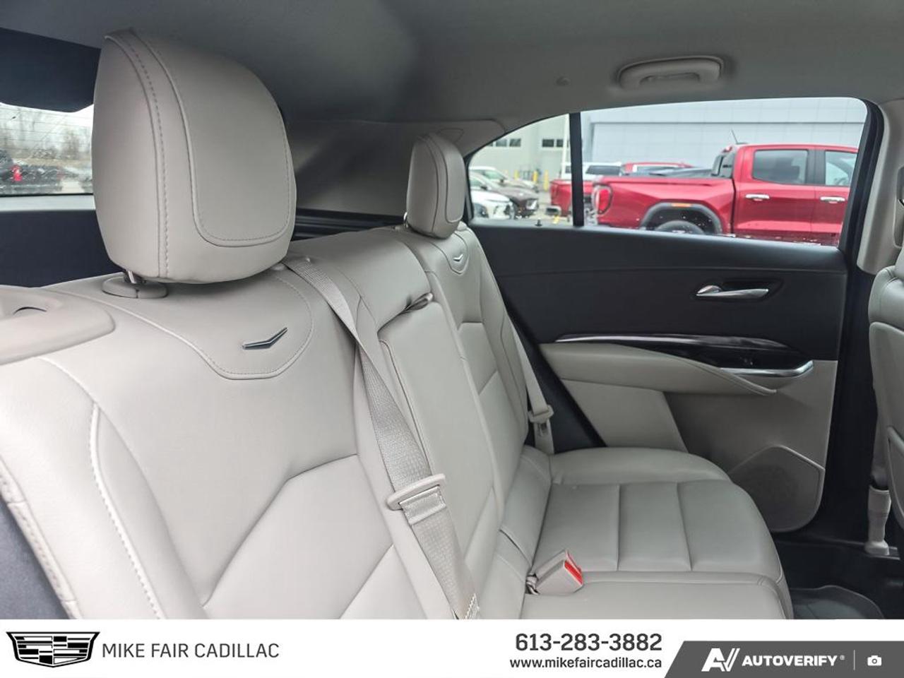 2020 Cadillac XT4 Luxury ONE OWNER! Panoramic Sunroof, Heated and Ventilated Front Seats, Heated Steering Wheel Photo