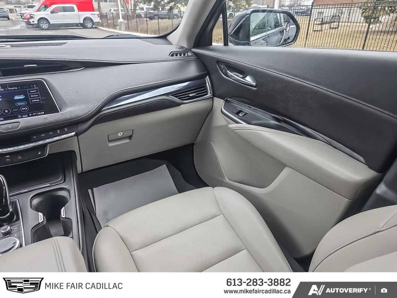 2020 Cadillac XT4 Luxury ONE OWNER! Panoramic Sunroof, Heated and Ventilated Front Seats, Heated Steering Wheel Photo