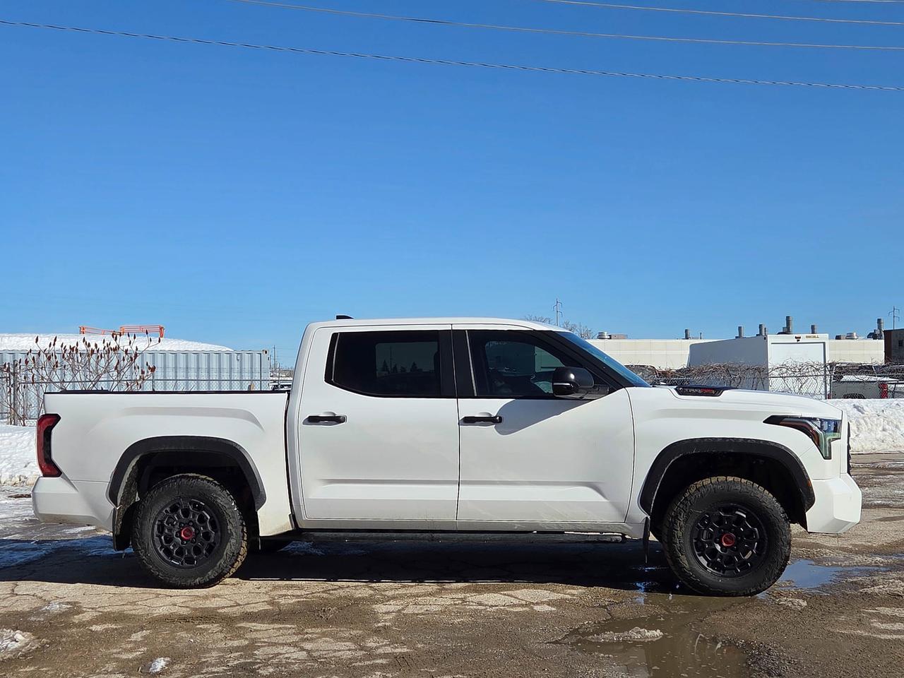 2025 Toyota Tundra LIMITED HYBRID Photo
