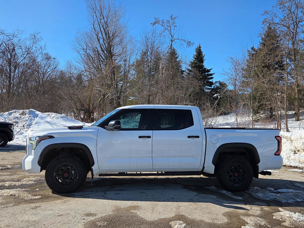 2025 Toyota Tundra LIMITED HYBRID Photo