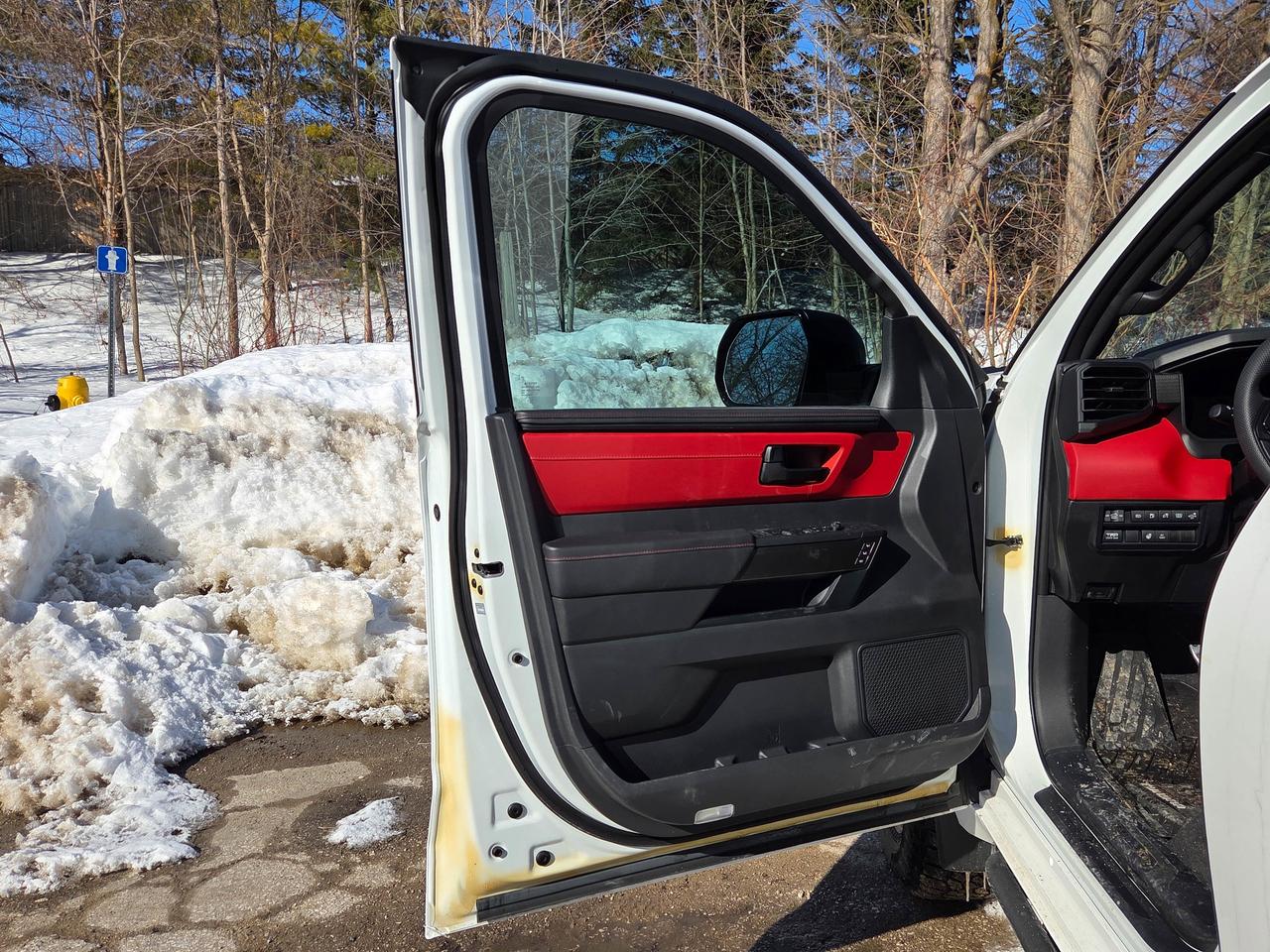 2025 Toyota Tundra LIMITED HYBRID Photo