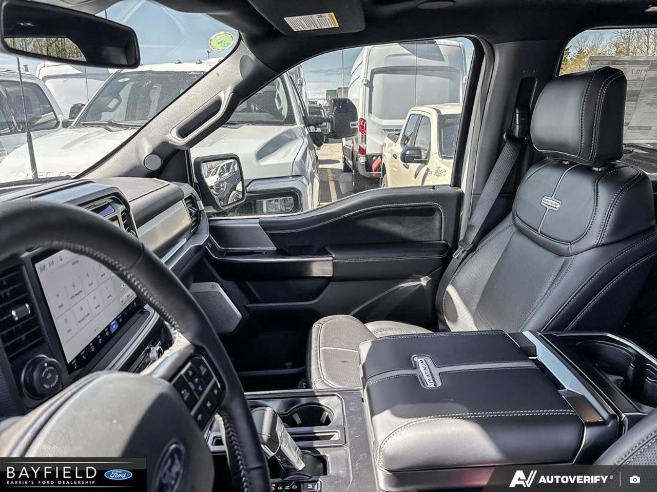 2026 Ford F-150 Platinum Photo