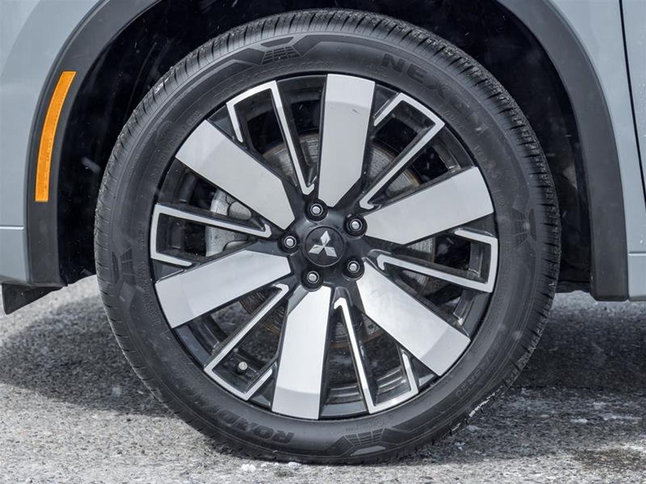 2025 Mitsubishi Outlander GT S-AWC Photo