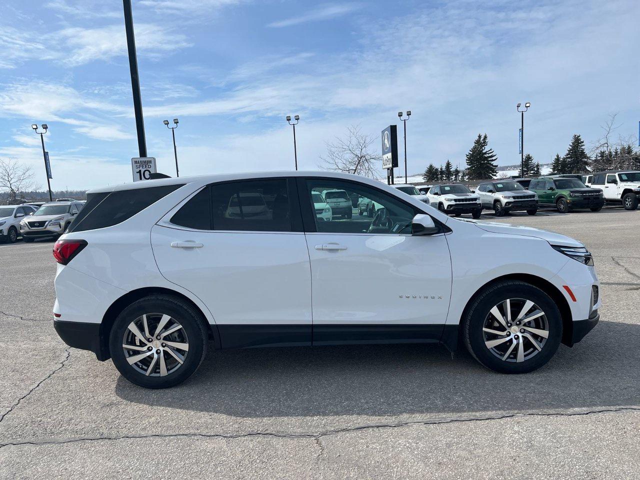 2024 Chevrolet Equinox FWD 4dr LT Photo