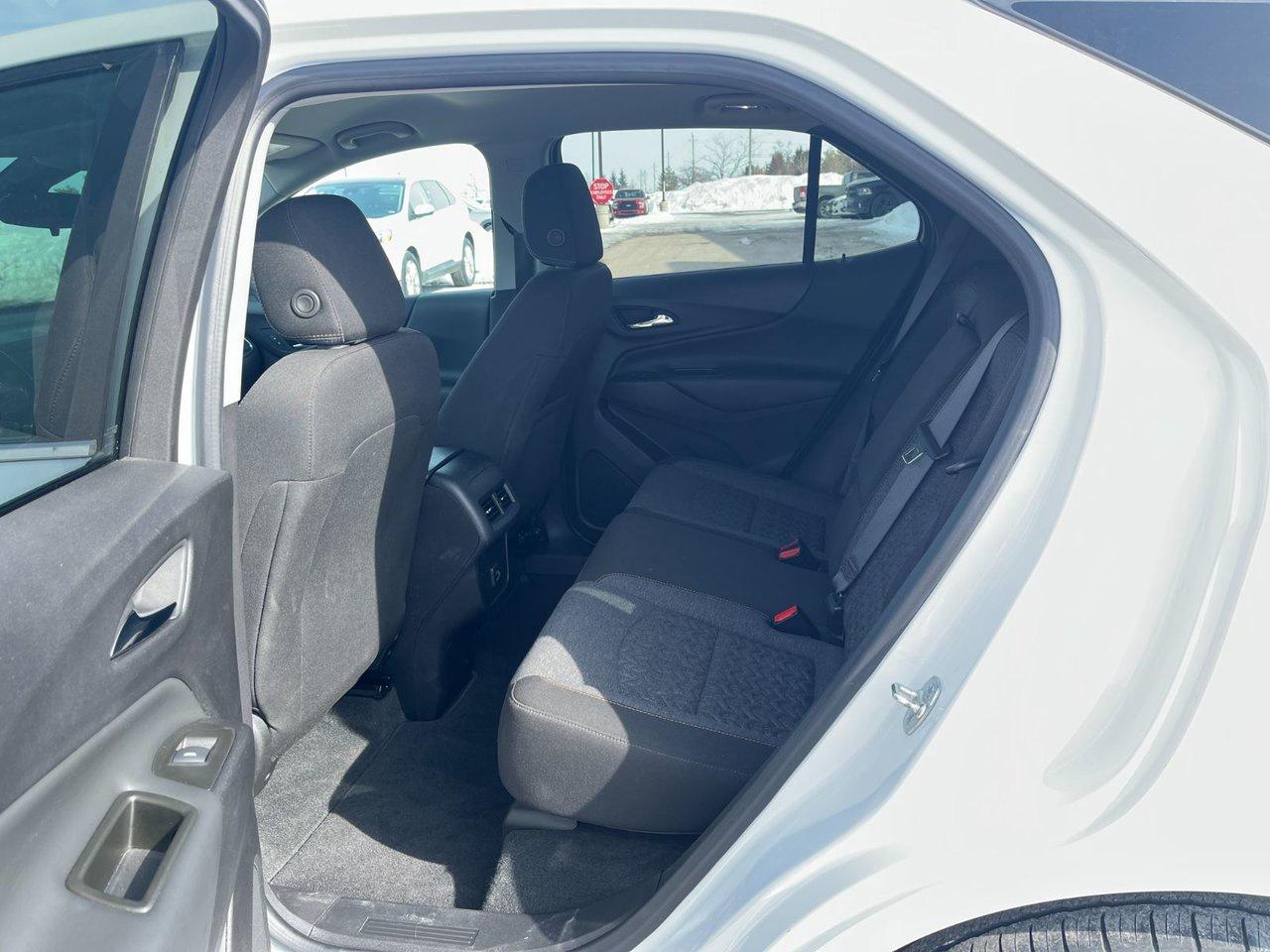 2024 Chevrolet Equinox FWD 4dr LT Photo