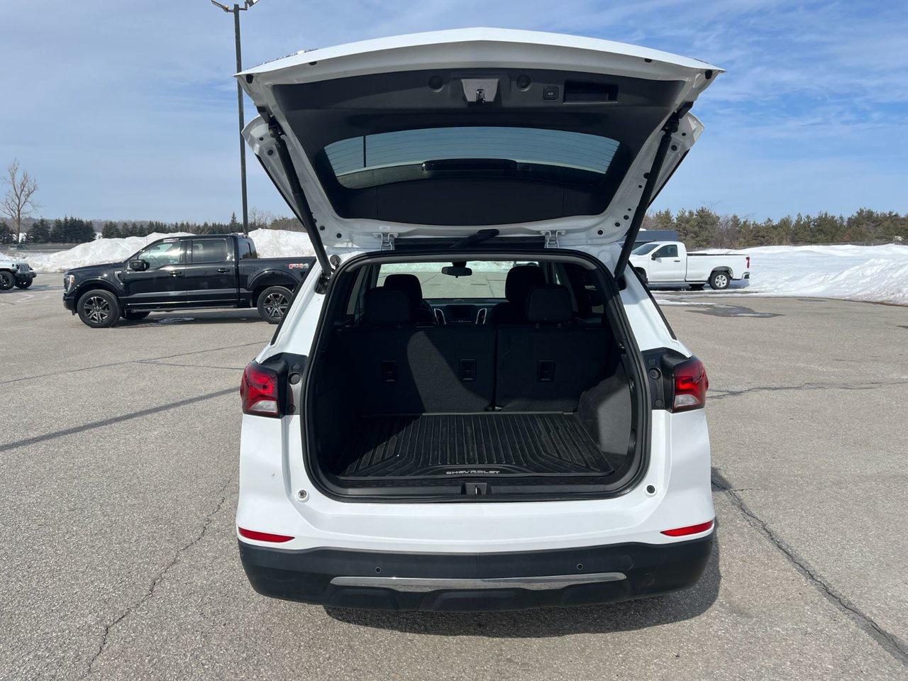 2024 Chevrolet Equinox FWD 4dr LT Photo