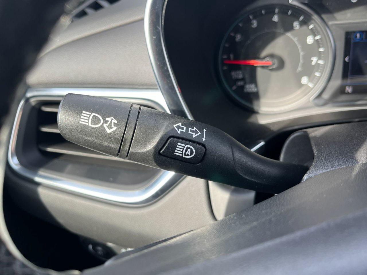 2024 Chevrolet Equinox FWD 4dr LT Photo