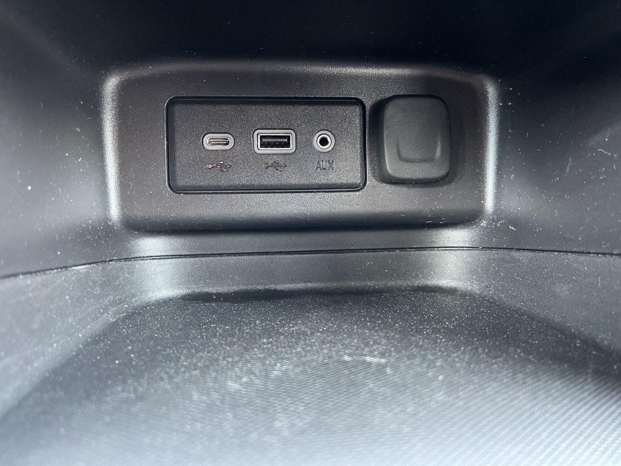 2024 Chevrolet Equinox FWD 4dr LT Photo