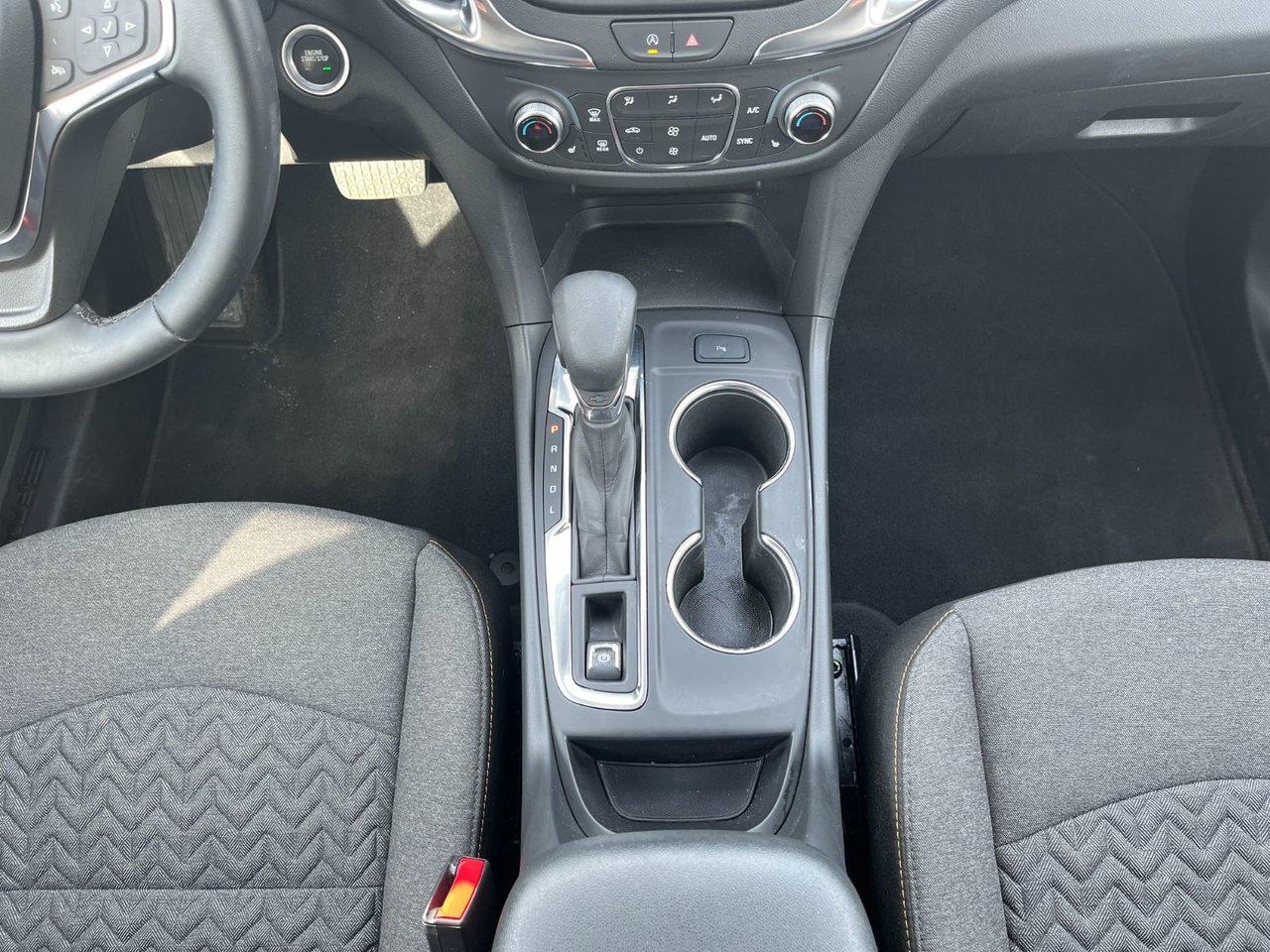 2024 Chevrolet Equinox FWD 4dr LT Photo