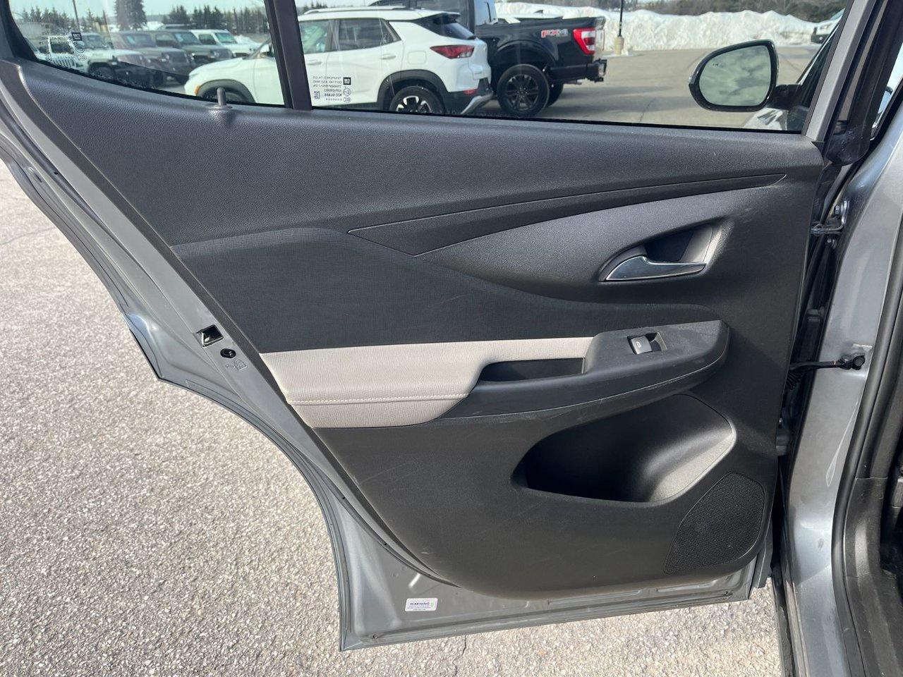 2024 Buick Envista FWD 4dr Avenir Photo