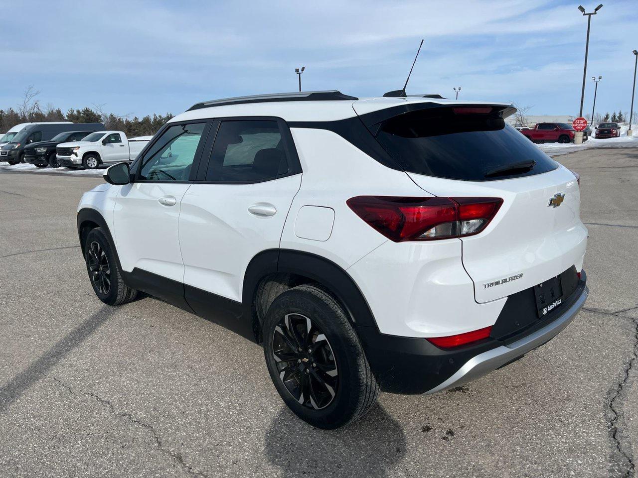 2022 Chevrolet TrailBlazer FWD 4dr LT Photo