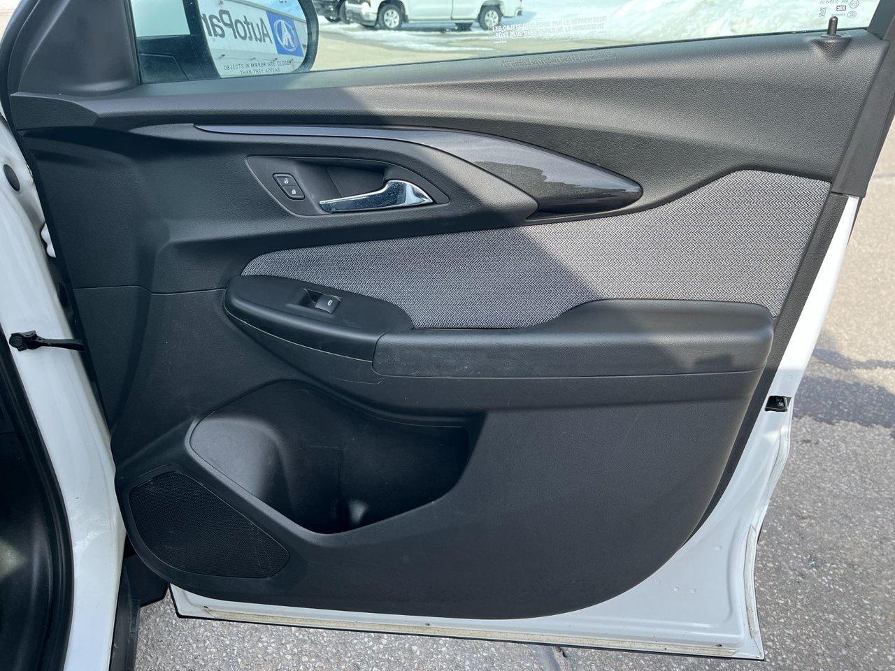 2022 Chevrolet TrailBlazer FWD 4dr LT Photo