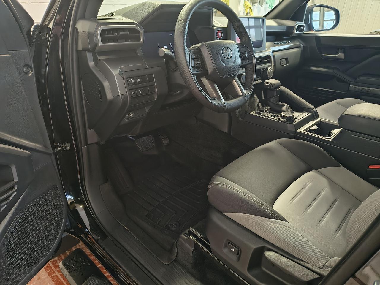 2024 Toyota Tacoma Off Road Photo0