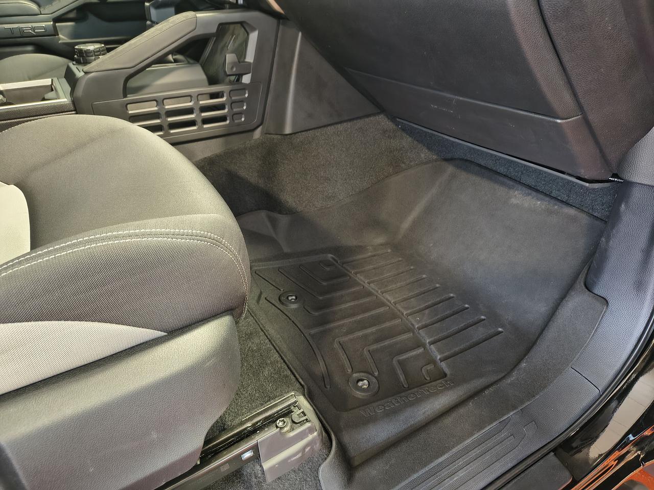 2024 Toyota Tacoma Off Road Photo0