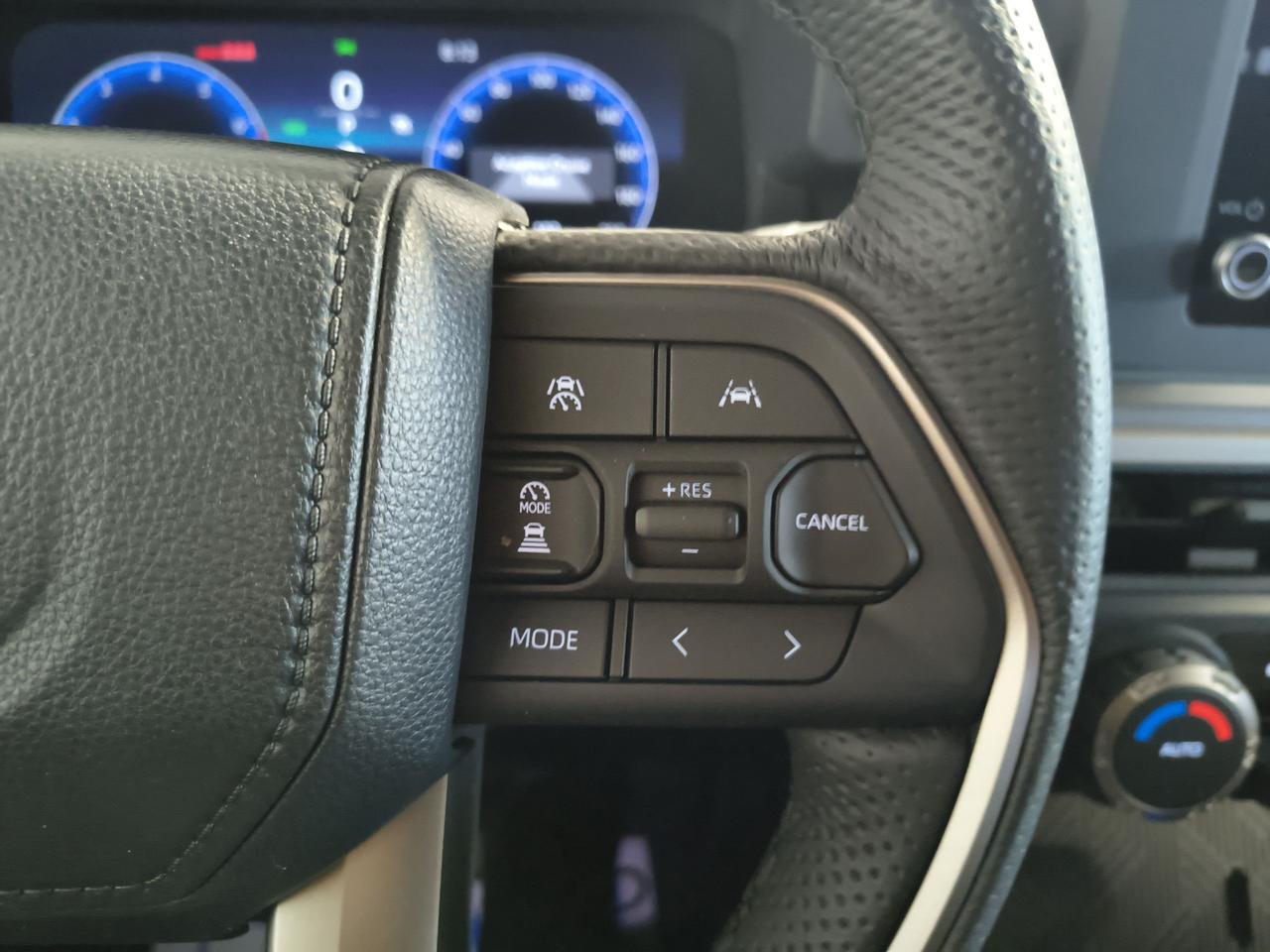 2024 Toyota Tacoma Off Road Photo0