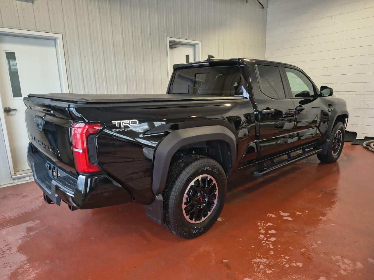 2024 Toyota Tacoma Off Road Photo0