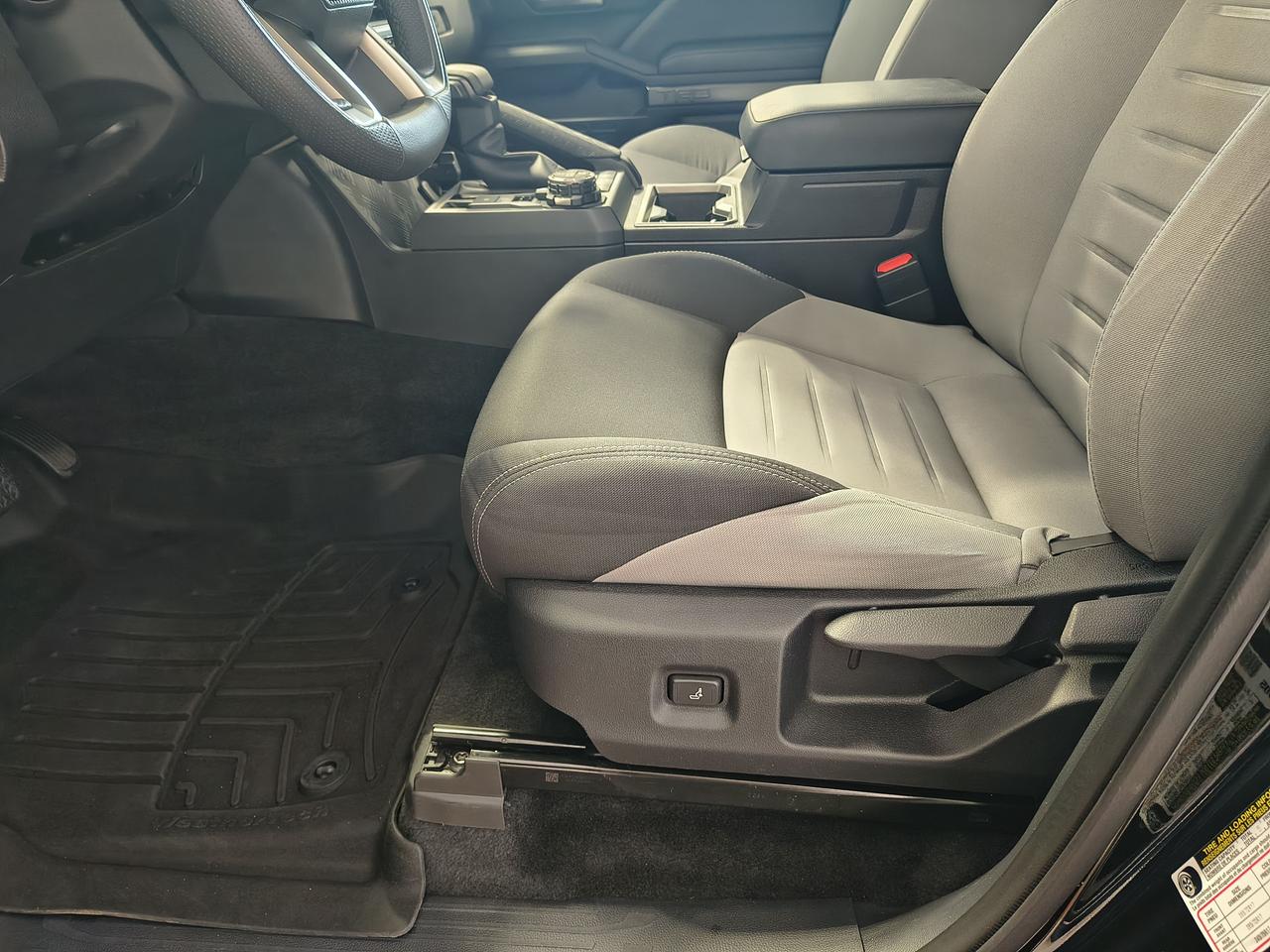 2024 Toyota Tacoma Off Road Photo0