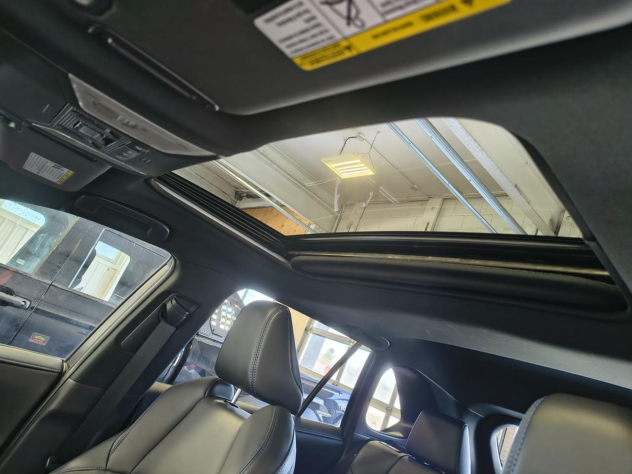 2021 Toyota RAV4 Hybrid XLE Photo0