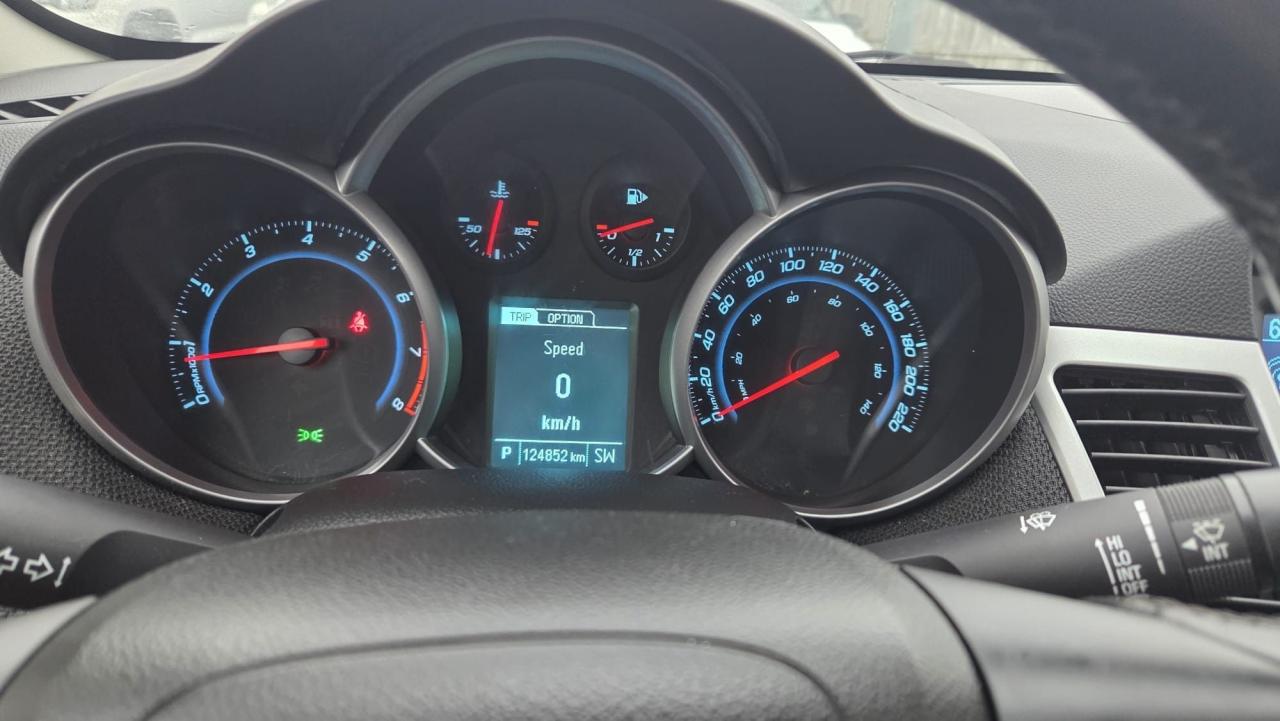 2014 Chevrolet Cruze 1LT, ONLY 124KMS, WELL MAINTAINED, CERTIFIED Photo