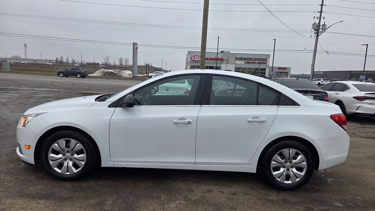 2014 Chevrolet Cruze 1LT, ONLY 124KMS, WELL MAINTAINED, CERTIFIED Photo