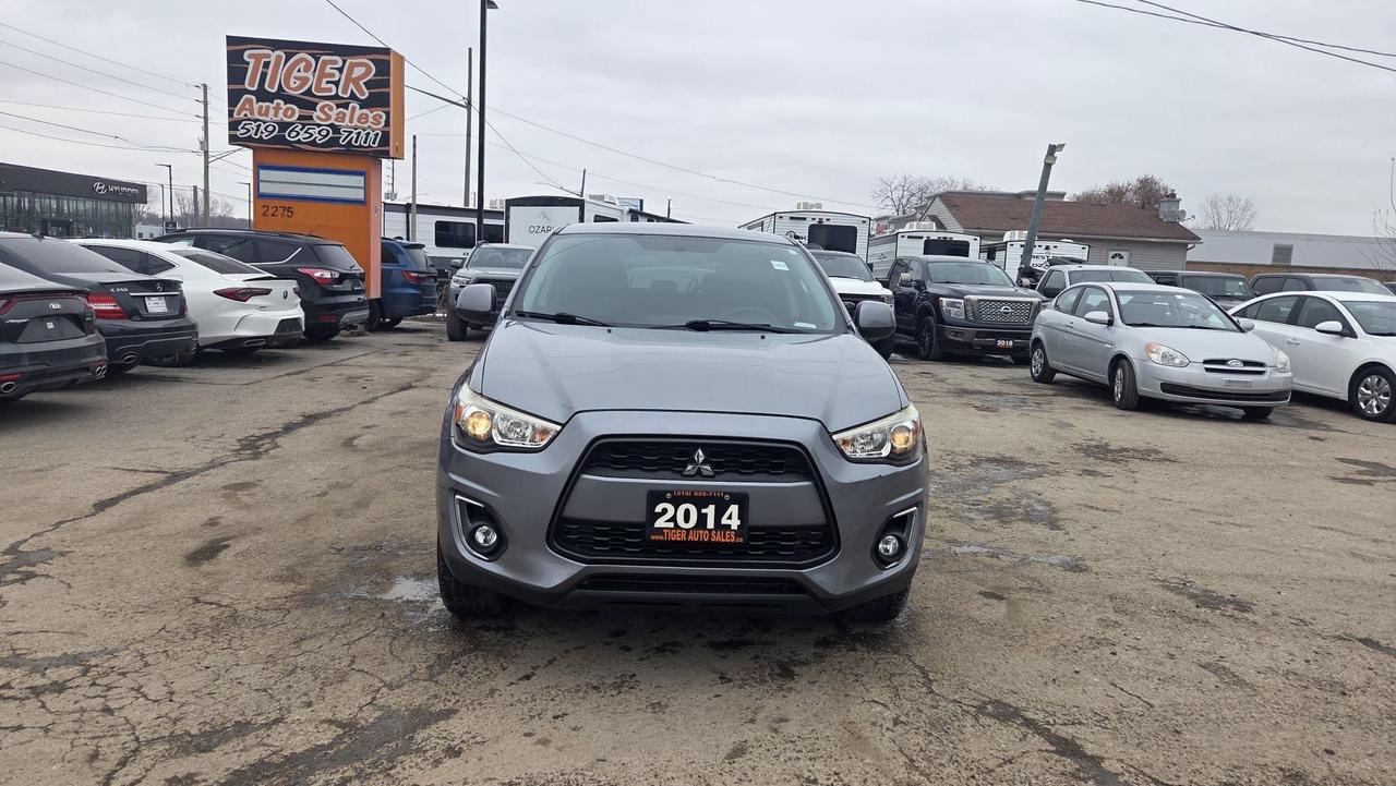 2014 Mitsubishi RVR SE, NO ACCIDENTS, ONLY 72KMS, 4WD, CERTIFIED Photo