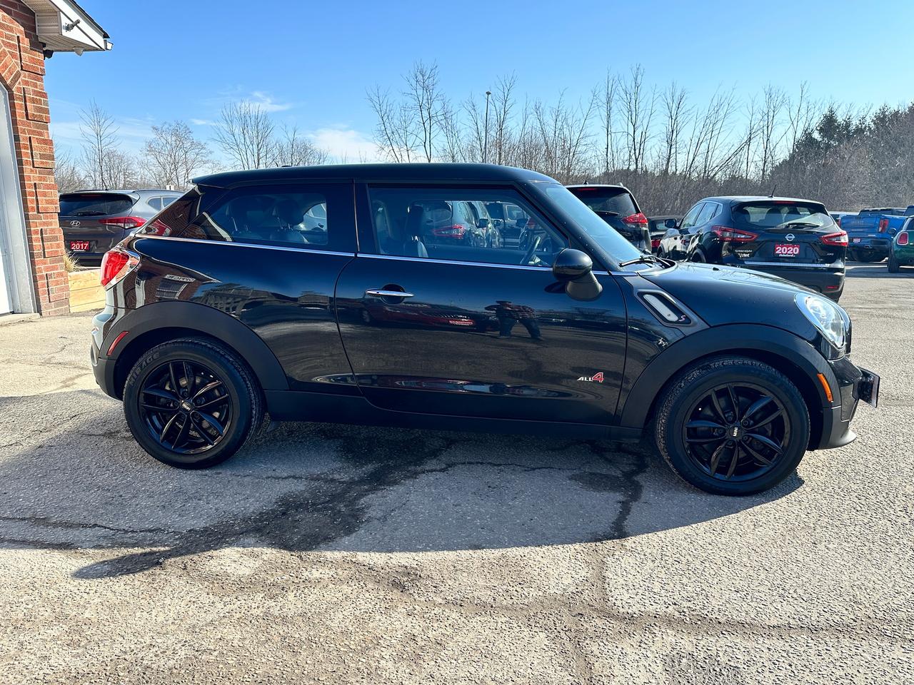 2016 MINI Cooper Paceman S ALL4 Sunroof Heated Leather Bluetooth FM Alloys Photo4