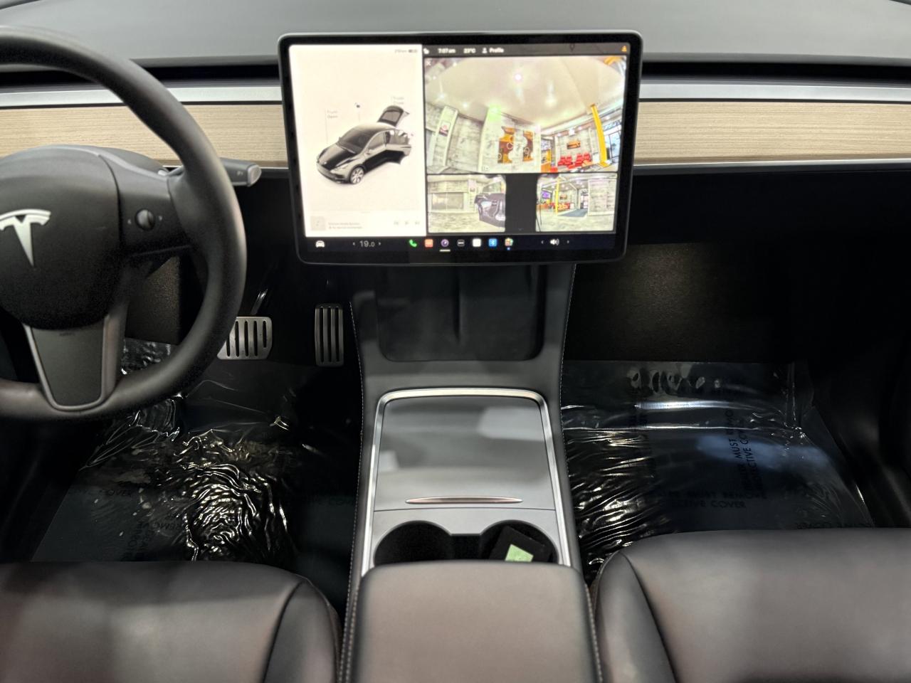2022 Tesla Model Y PERFORMANCE Photo