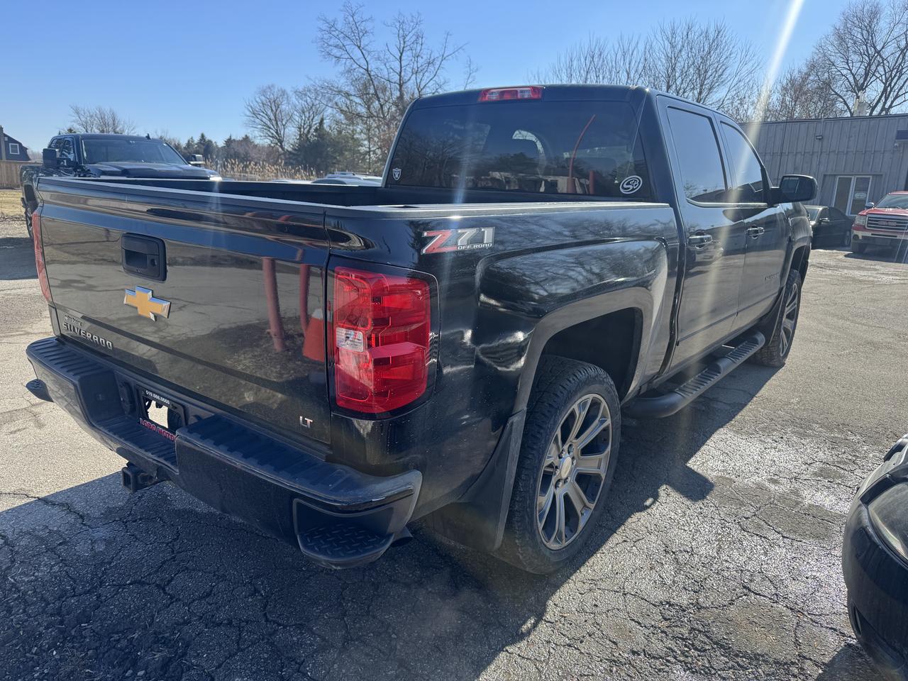 2018 Chevrolet Silverado 1500 LT Photo
