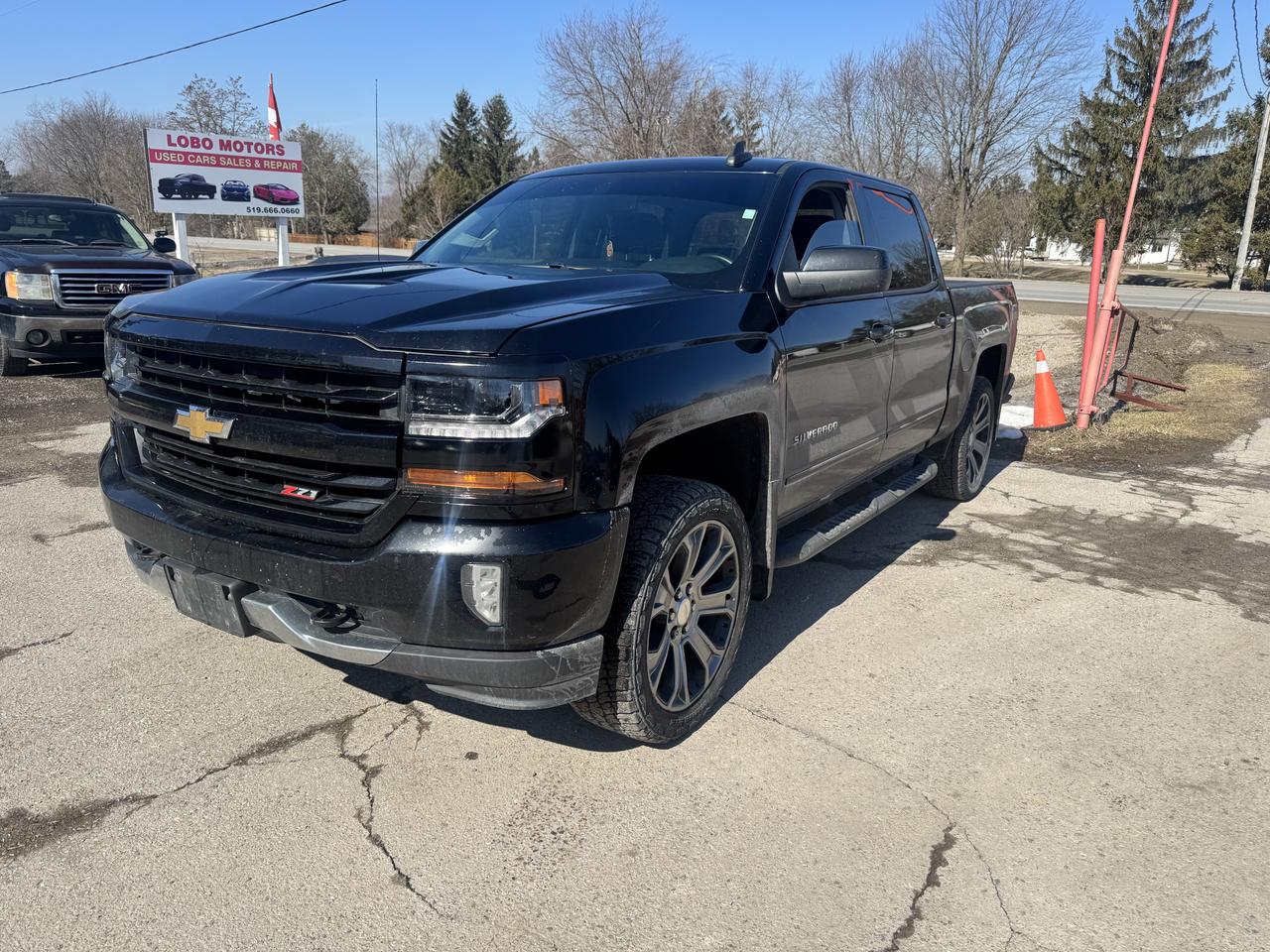 2018 Chevrolet Silverado 1500 LT - Photo #1