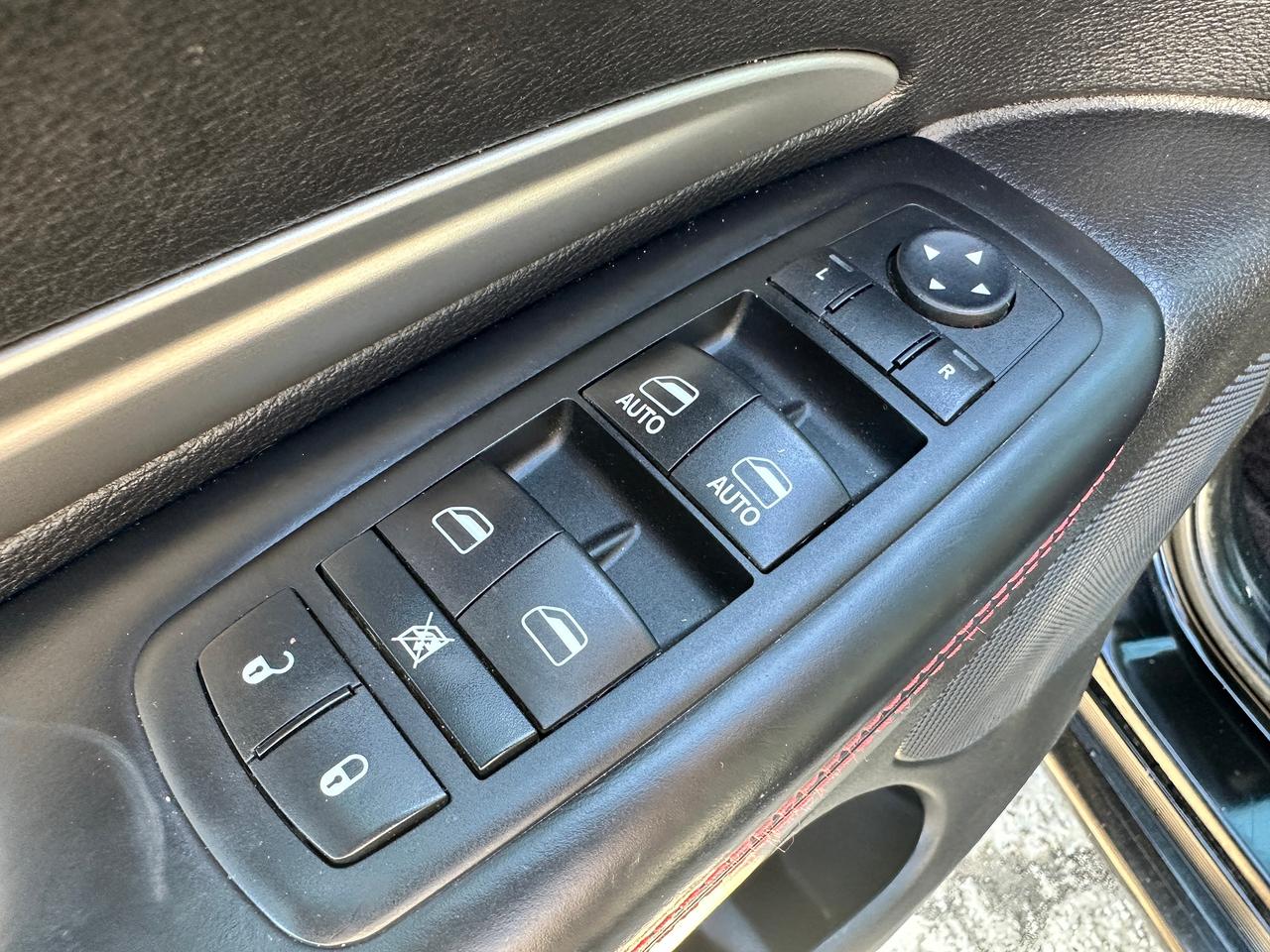 2017 Dodge Durango R/T AWD 5.7L HTD/CLD Leather Sunroof NAV 7Pass XM Photo