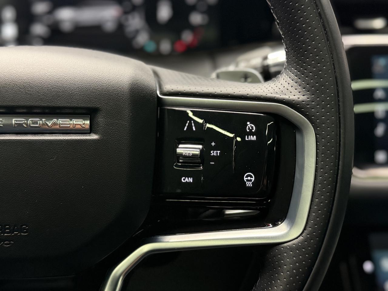 2022 Land Rover Range Rover Evoque R-DYNAMIC|NAV|PANO|LKA|BSM|FCW|ONE OWNER| Photo