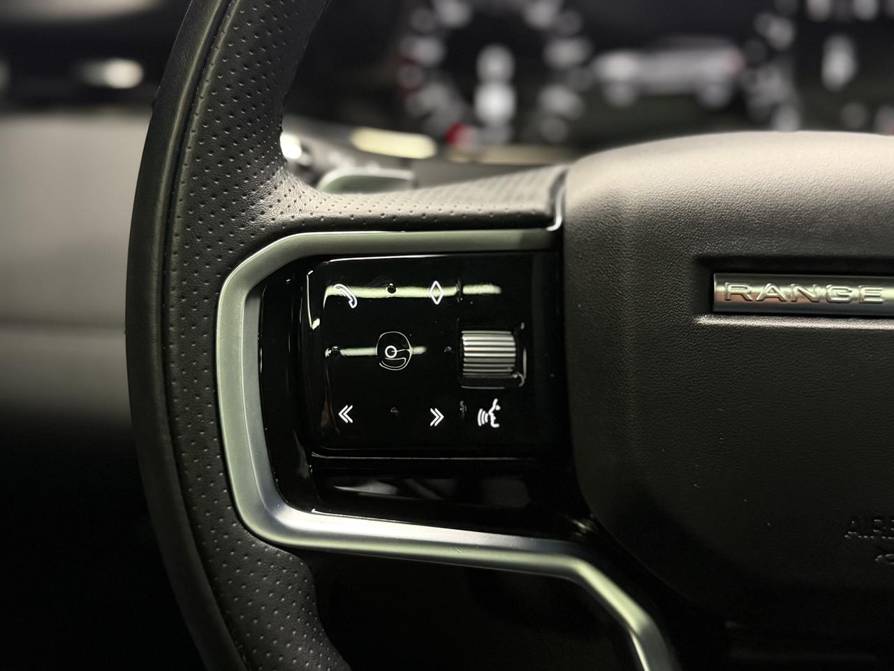 2022 Land Rover Range Rover Evoque R-DYNAMIC|NAV|PANO|LKA|BSM|FCW|ONE OWNER| Photo