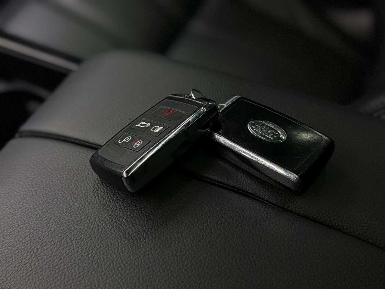 2022 Land Rover Range Rover Evoque R-DYNAMIC|NAV|PANO|LKA|BSM|FCW|ONE OWNER| Photo