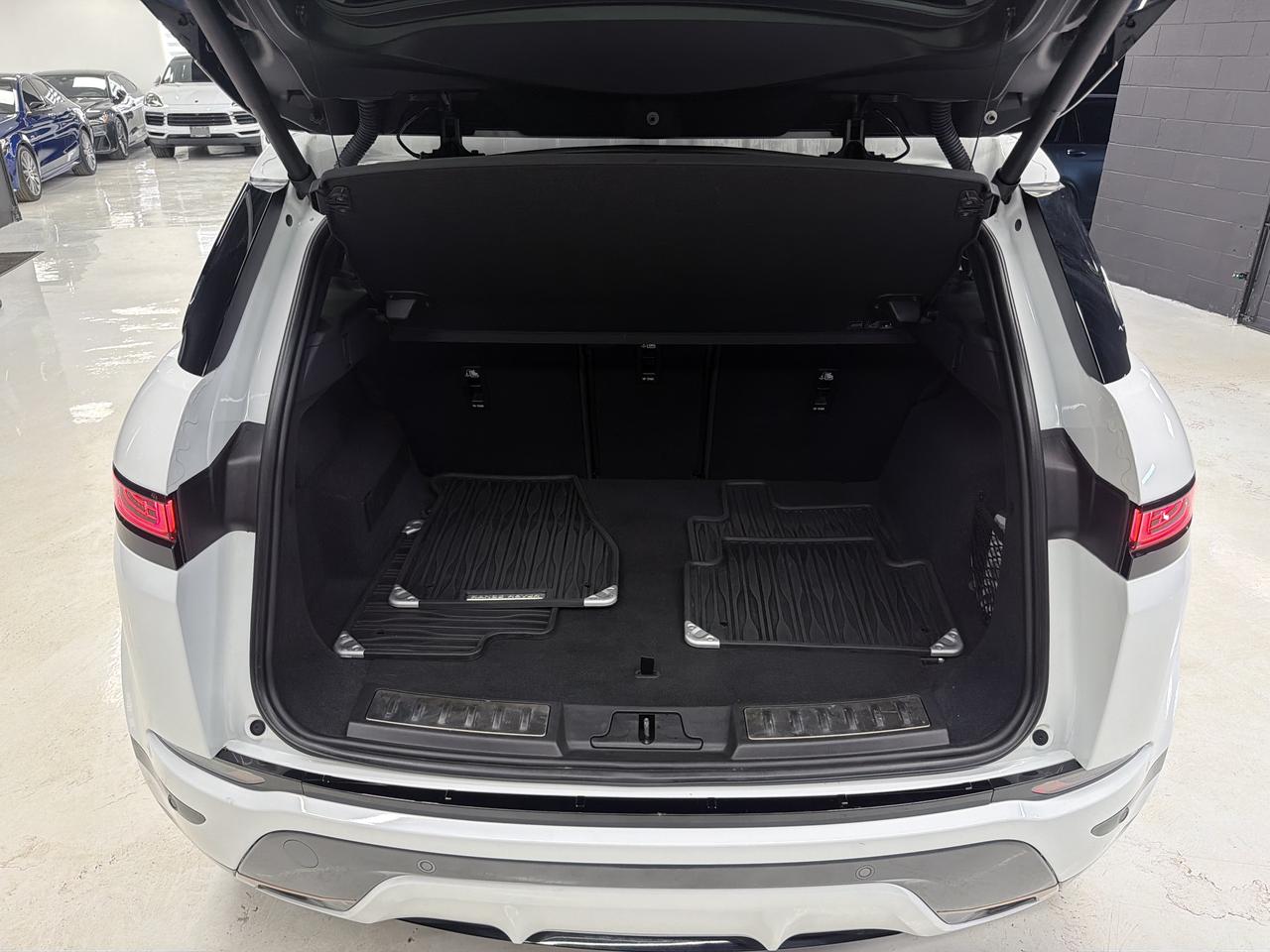 2022 Land Rover Range Rover Evoque R-DYNAMIC|NAV|PANO|LKA|BSM|FCW|ONE OWNER| Photo