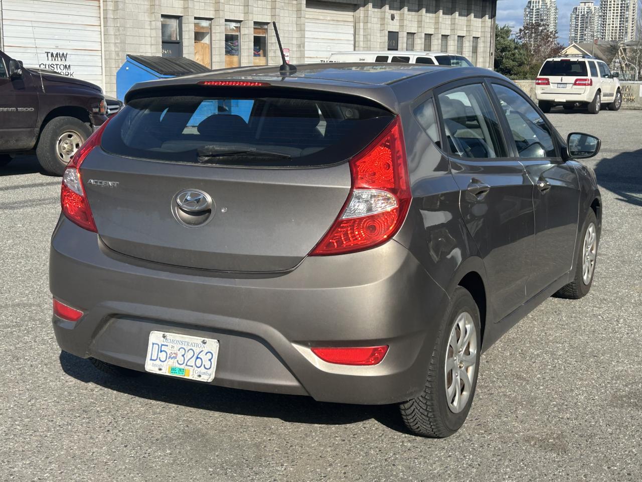 2014 Hyundai Accent GL - Photo #6