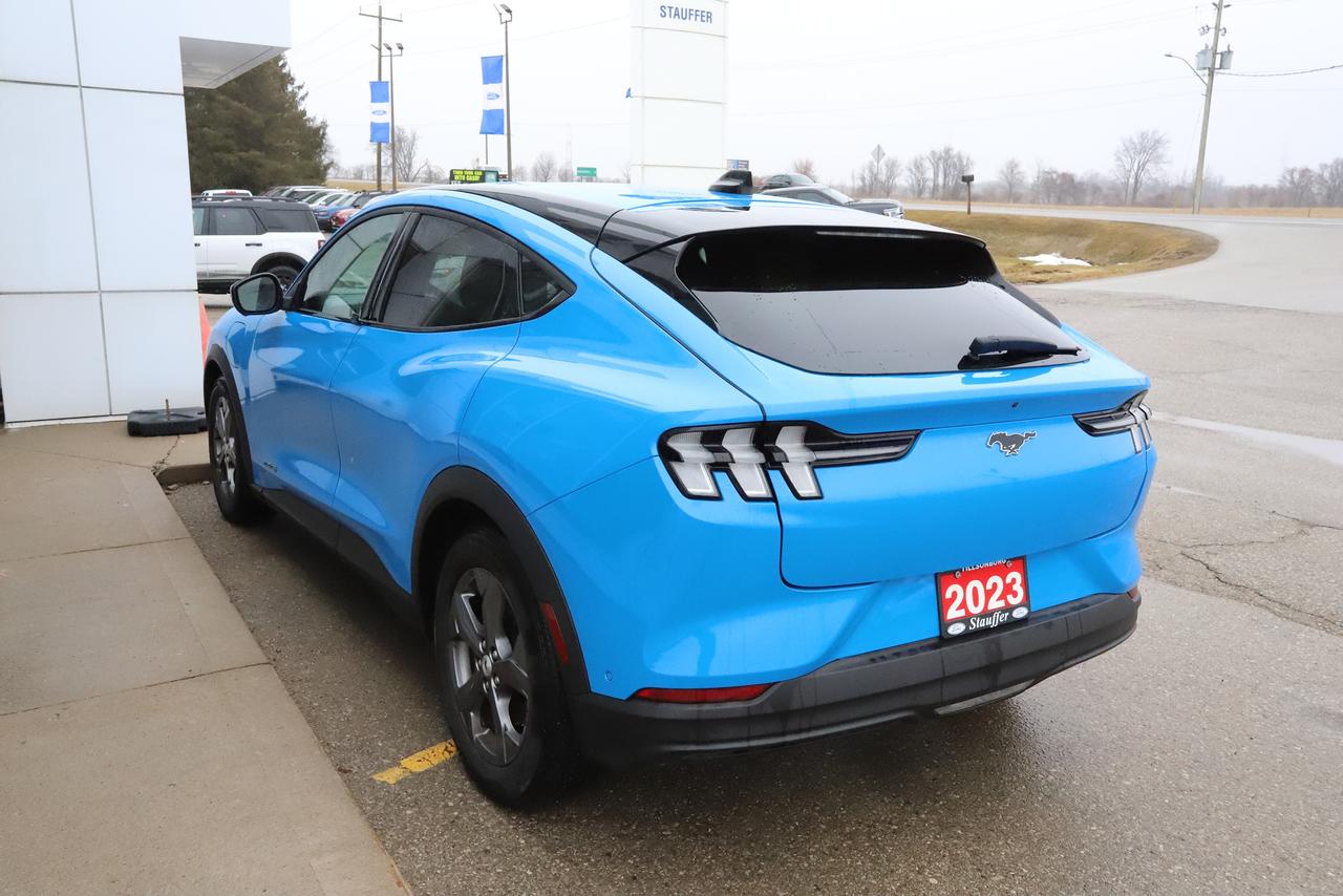 2023 Ford Mustang Mach-E Select AWD Photo4