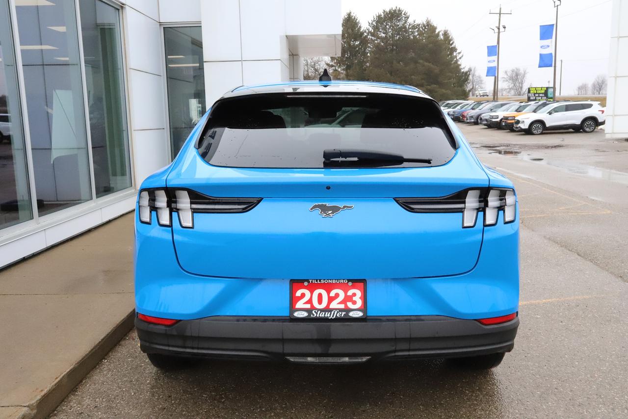 2023 Ford Mustang Mach-E Select AWD Photo3