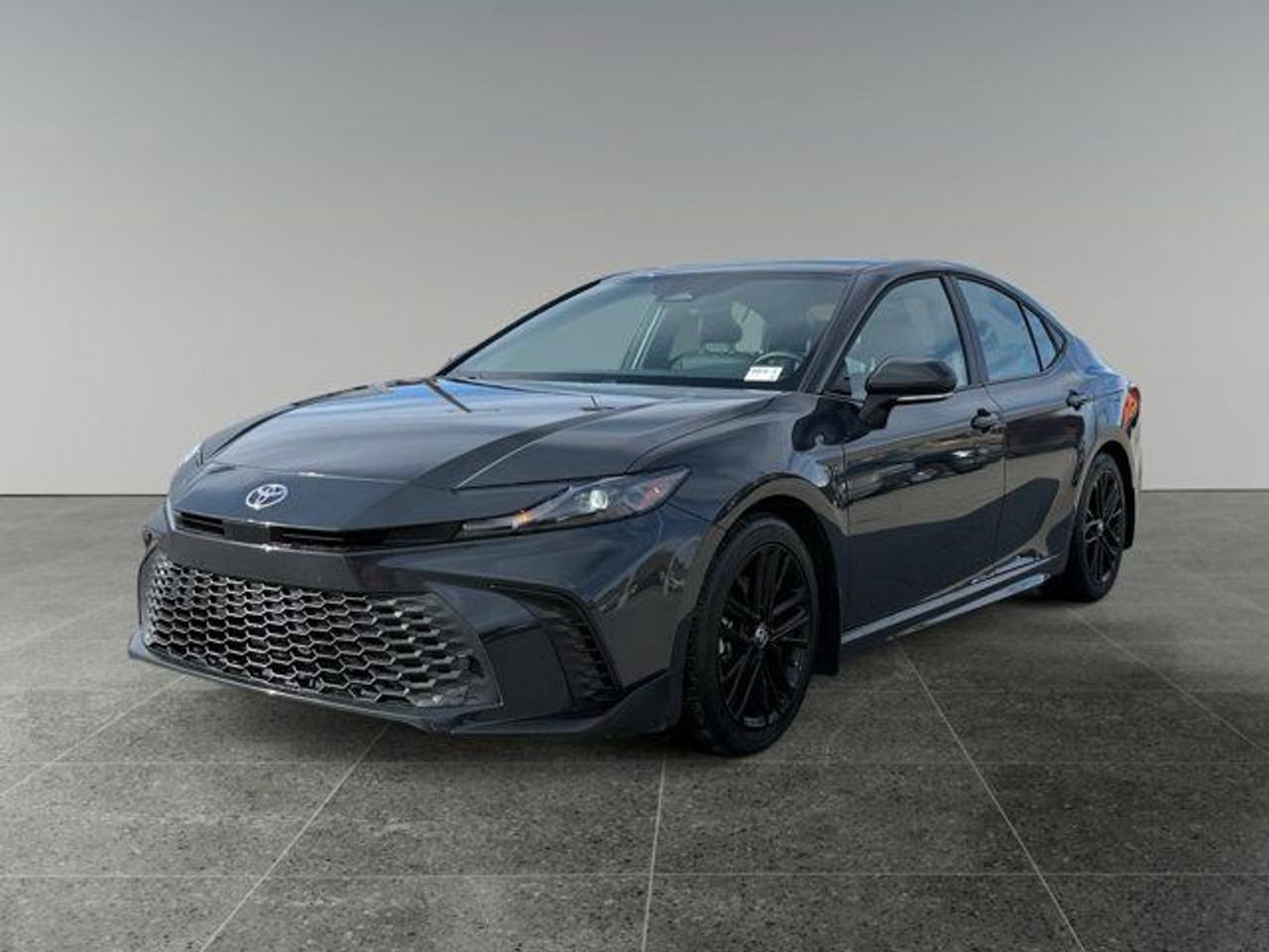 2025 Toyota Camry SE - Photo #1