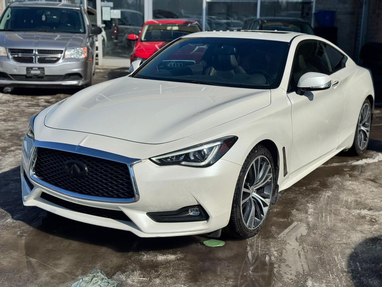 2017 Infiniti Q60 2.0T - Photo #1
