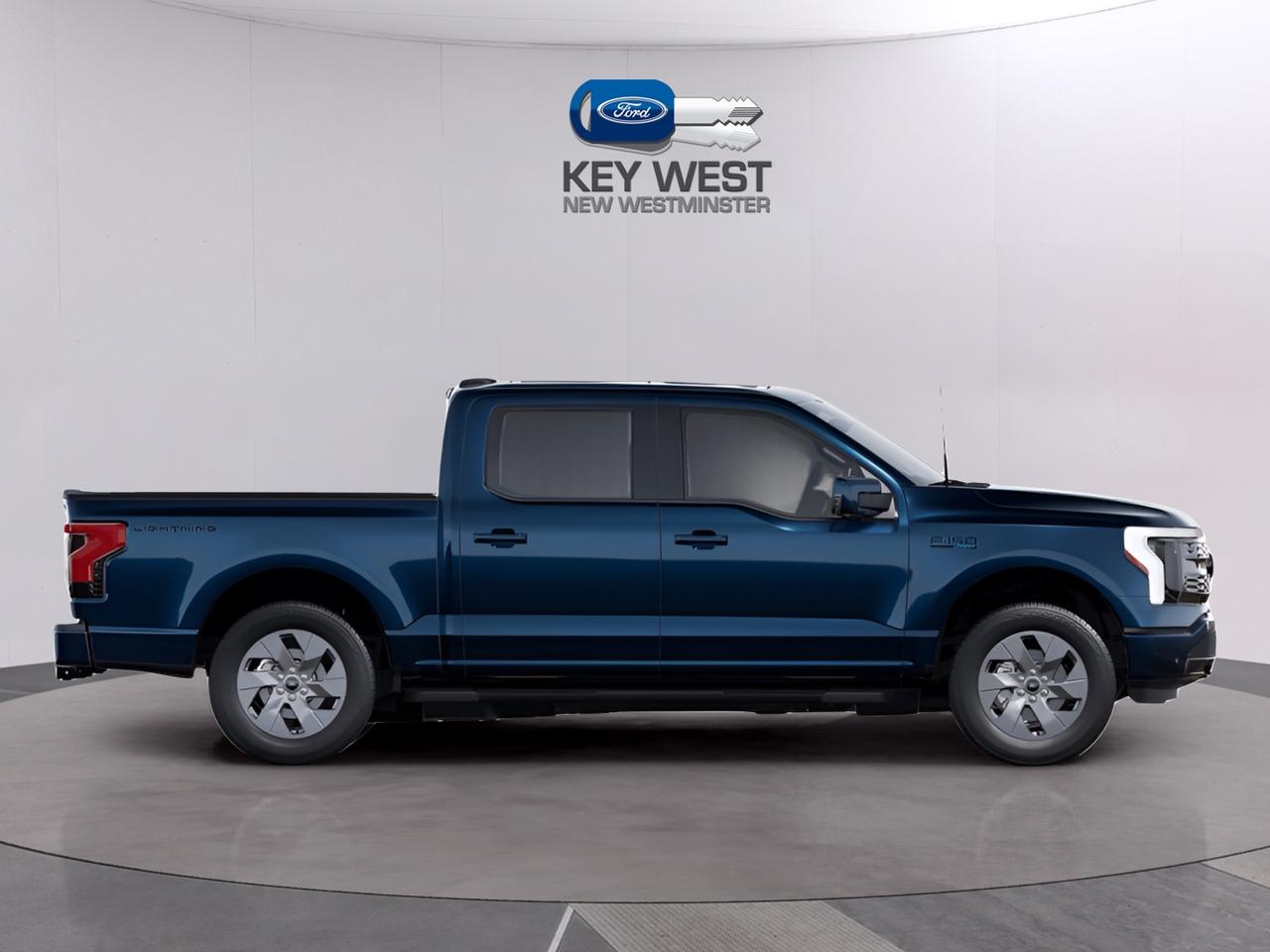 2025 Ford F-150 Lightning LARIAT Extended Range 4WD SuperCrew 5.5' Box Photo4